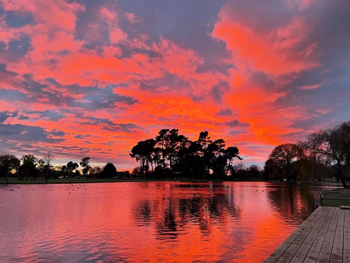Central Park Motor Lodge Christchurch Bagian luar foto